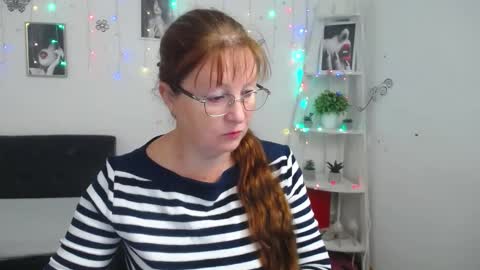 Snapshot of oovanessahotts chatting on October 13, 4:59 am Vanessa online show from October 13, 4:59 am