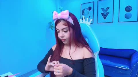 Oriana  online show from February 25, 8:29 pm