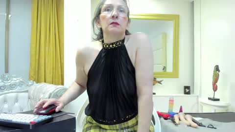 Oriana  online show from July 25, 2:18 am
