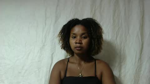 ornela138296 online show from April 27, 8:22 am