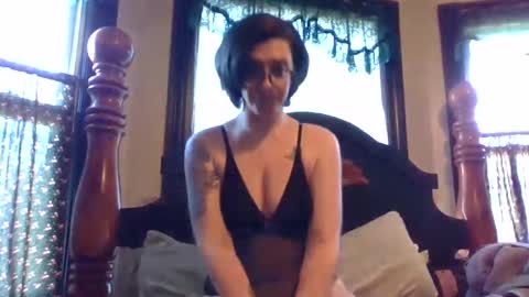 Snapshot of orphyx chatting on December 31, 4:14 pm Entropy online show from December 31, 4:14 pm