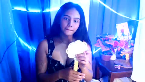 oxana_wetpussy online show from July 29, 7:19 am