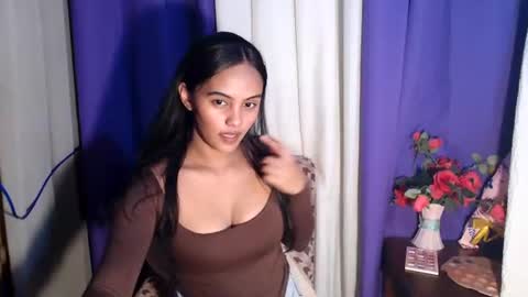 oxana_wetpussy online show from July 5, 4:51 am