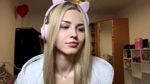 Eva online show from February 21, 5:57 pm