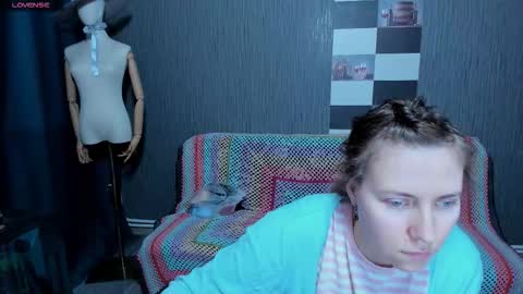 Ella online show from October 23, 8:53 am