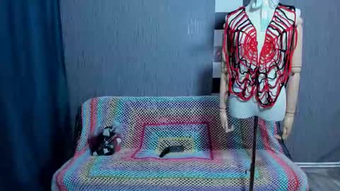 Ella online show from November 21, 2:19 pm