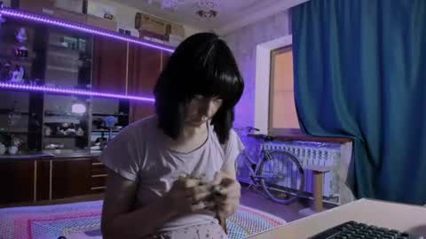 Ella online show from June 22, 6:54 am