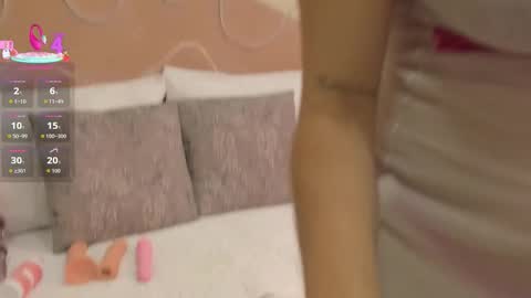 P A L M E R  online show from November 26, 7:48 pm