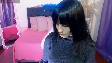 Snapshot of palmerfox_tay chatting on February 4, 7:11 pm palmerfox_tay online show from February 4, 7:11 pm