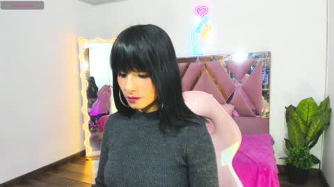 Snapshot of palmerfox_tay chatting on February 17, 7:12 pm palmerfox_tay online show from February 17, 7:12 pm