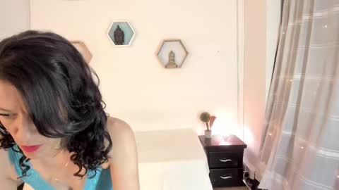 Snapshot of paloma_victory chatting on February 13, 9:39 pm Paloma online show from February 13, 9:39 pm