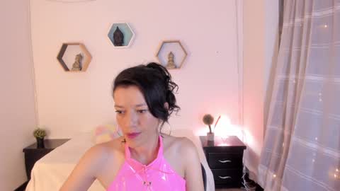 Snapshot of paloma_victory chatting on February 5, 8:46 pm Paloma online show from February 5, 8:46 pm