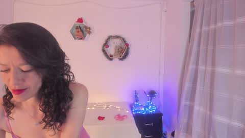 Snapshot of paloma_victory chatting on December 30, 8:47 pm Paloma online show from December 30, 8:47 pm