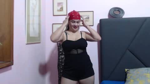 Snapshot of pamela_echeverria chatting on October 3, 10:53 am pamela_echeverria online show from October 3, 10:53 am