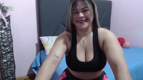 Snapshot of pamela_echeverria chatting on September 22, 10:14 am pamela_echeverria online show from September 22, 10:14 am
