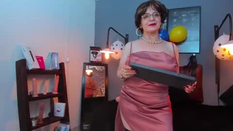 pamela_mature41 online show from June 26, 2:24 am