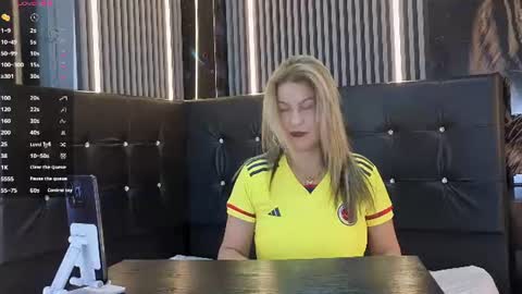 pamela_milf46 online show from June 17, 12:39 pm
