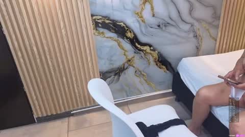 pamela_milf46 online show from June 12, 3:20 pm