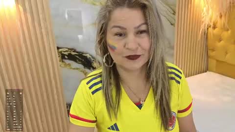 pamela_milf46 online show from June 23, 3:10 pm