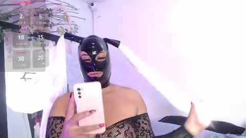 Pamela online show from June 26, 8:10 pm