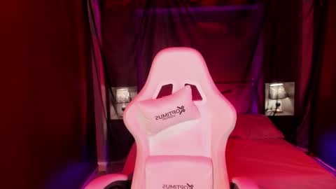  P A M  online show from October 21, 4:16 am