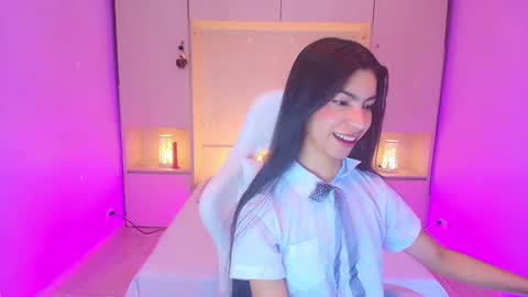 Snapshot of pamelaascott chatting on January 6, 9:11 pm P A M online show from January 6, 9:11 pm