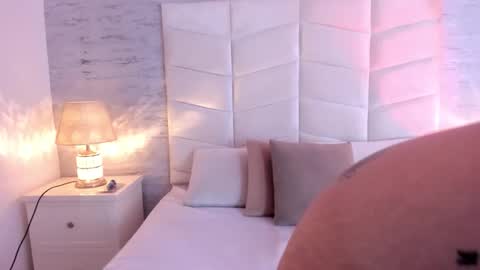 TELL ME PAMELLA AND GIVE ME A GOOD GRADE ITS IMPORTANT online show from February 13, 10:00 pm