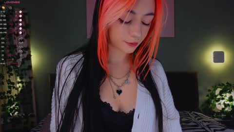 Snapshot of pamelaryant chatting on January 23, 3:11 pm Molly online show from January 23, 3:11 pm