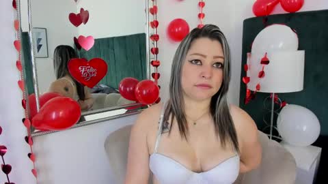 Snapshot of pandorabianchi_ chatting on February 19, 11:17 am PANDORA online show from February 19, 11:17 am