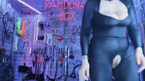 PandoraNez online show from October 20, 10:29 am