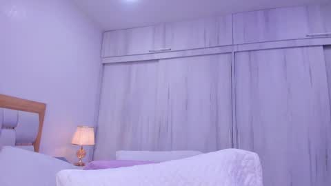 Snapshot of paolaa_rodriguez chatting on February 11, 7:27 pm Paola online show from February 11, 7:27 pm
