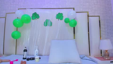 Paola  online show from March 16, 11:47 am