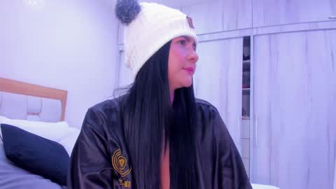 Snapshot of paolaa_rodriguez chatting on February 9, 7:09 pm Paola online show from February 9, 7:09 pm