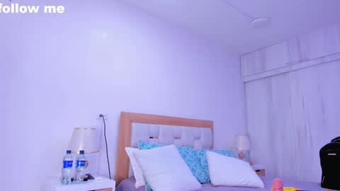 Snapshot of paolaa_rodriguez chatting on February 27, 7:47 pm Paola online show from February 27, 7:47 pm