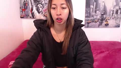 Paola online show from February 3, 11:37 am