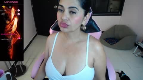 Paola Gomoez online show from July 27, 1:57 am
