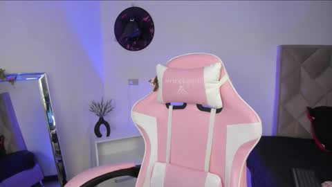 Paprika online show from November 16, 7:03 pm