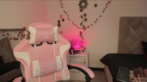 Paprika online show from November 22, 6:54 pm