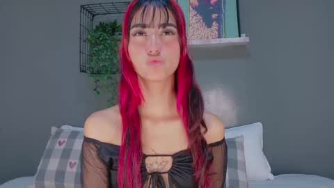 Snapshot of parisfox_ chatting on October 14, 12:19 pm PARIS online show from October 14, 12:19 pm