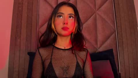 Snapshot of parisfox_ chatting on January 31, 7:29 pm PARIS online show from January 31, 7:29 pm
