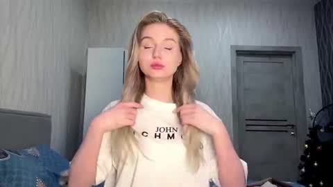 Milana online show from July 4, 5:42 pm