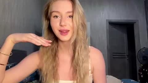 Milana online show from July 2, 11:27 am