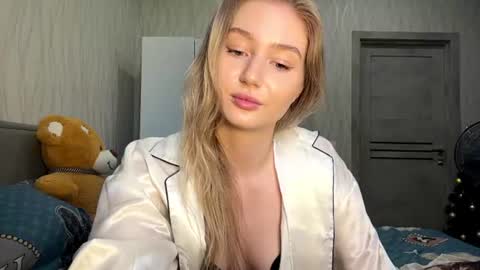 Milana online show from July 6, 3:03 pm