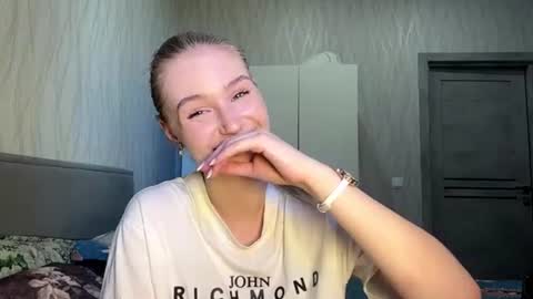 Milana online show from July 17, 2:32 pm