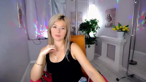 Snapshot of passionate_babe chatting on September 18, 3:38 am I have returned from vacation and I am glad to share my energy and emotions with you online show from September 18, 3:38 am