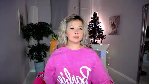Snapshot of passionate_babe chatting on December 9, 3:29 am I have returned from vacation and I am glad to share my energy and emotions with you online show from December 9, 3:29 am
