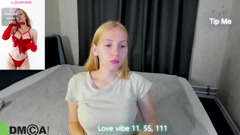 patr1cia_hart online show from September 18, 11:47 pm