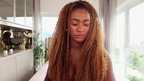 Patricia Rossi online show from January 19, 1:29 pm