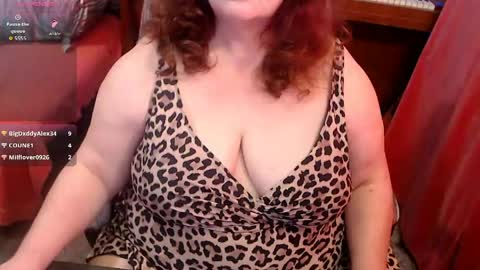 PatsyORose online show from April 18, 4:04 am