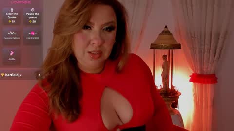 Snapshot of pattymilf_ofc chatting on September 25, 9:45 pm Patty online show from September 25, 9:45 pm
